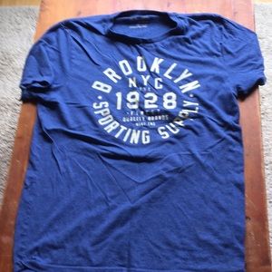 Old Navy graphic t-shirt